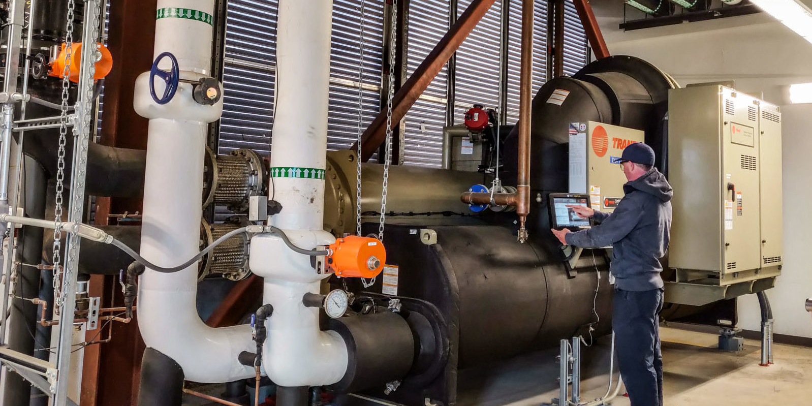 The Pros And Cons of Utilizing Chillers For Your Facility