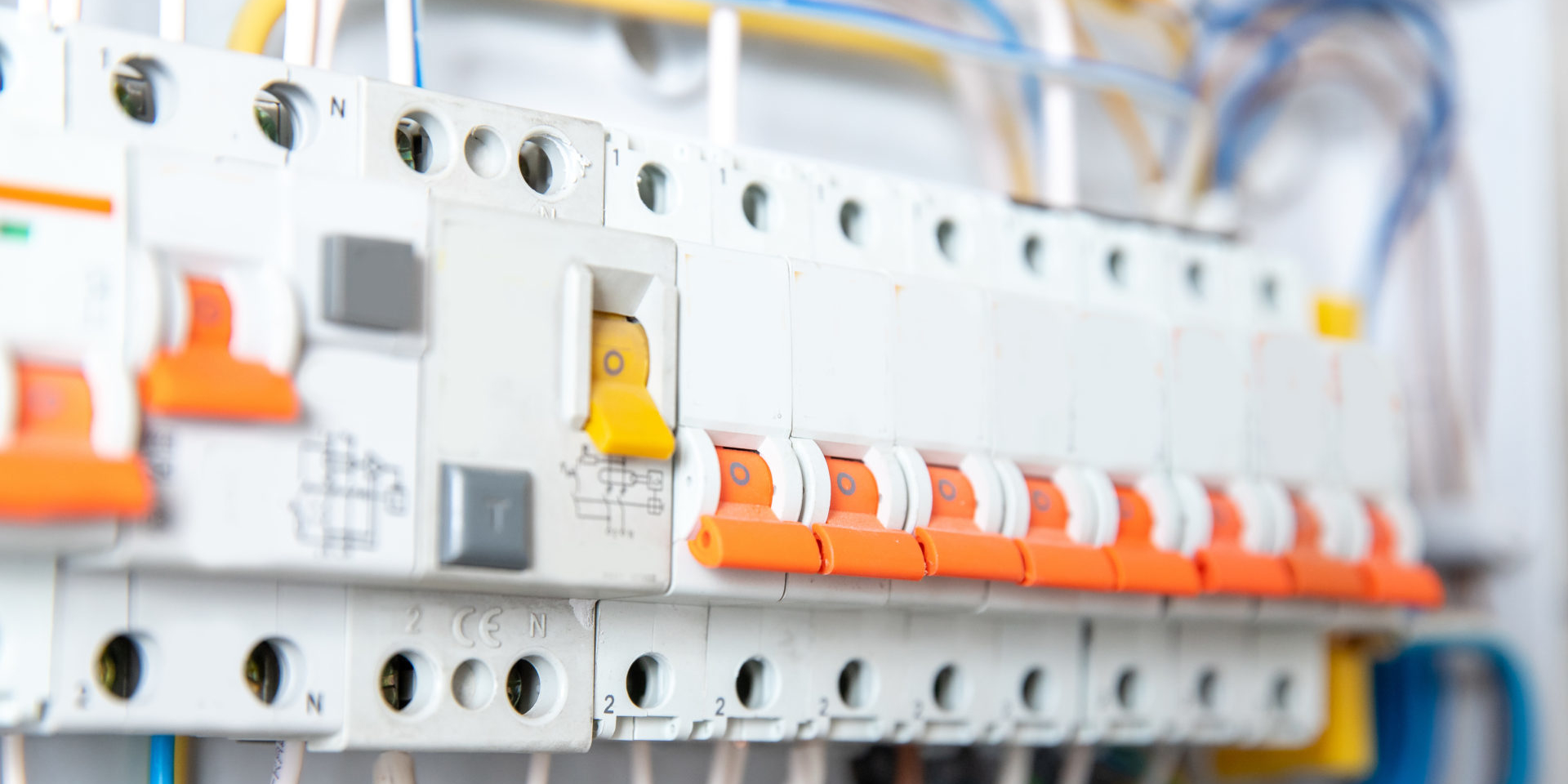 What To Know About Smart Circuit Breakers Scaled Uai